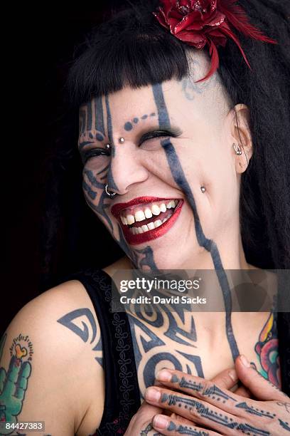 fire eater, portrait. - body modification stock-fotos und bilder