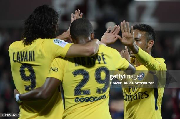 Paris Saint-Germain's Uruguayan forward Edinson Cavani, Paris Saint-Germain's French forward Kylian Mbappe and Paris Saint-Germain's Brazilian...