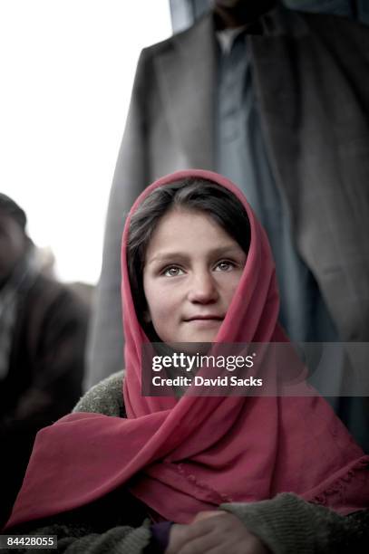 young girl - afghanistan imagens e fotografias de stock