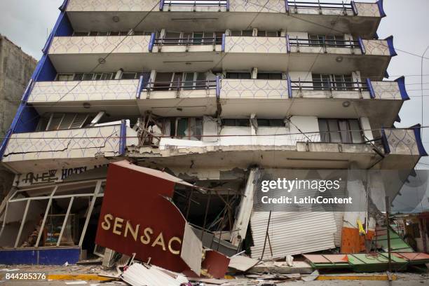 Ruined building is seen after a 8.0-magnitude earthquake hit Mexico through the southern coast of Oaxaca on September 08, 2017 in Matias Romero,...