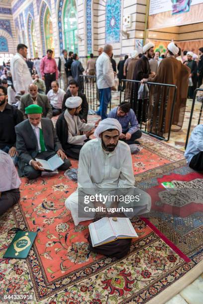 qom - iran - mullah stock-fotos und bilder