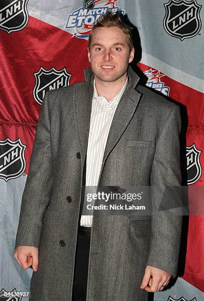 Thomas Vanek of the Buffalo Sabres arrives for the Honda NHL Superskills competition as part of the 2009 NHL All-Star weekend on January 24, 2009 at...