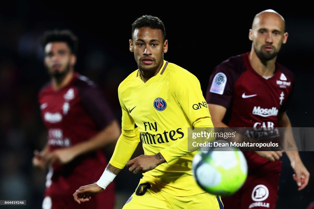 Metz v Paris Saint Germain - Ligue 1