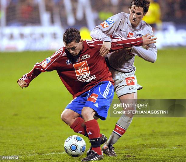 Ajaccio's forward Anthony Abou Deraa vies with Paris' defender Jeremy Clement during their French Cup football match on January 25, 2009 in Ajaccio....