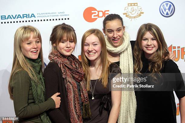 Sonja Gerhard, ZsaZsa Inci Buerkle, Michelle von Treuberg, Jette Hering and Lucie Hollmann pose during the premiere of the movie 'Die wilden Huehner...