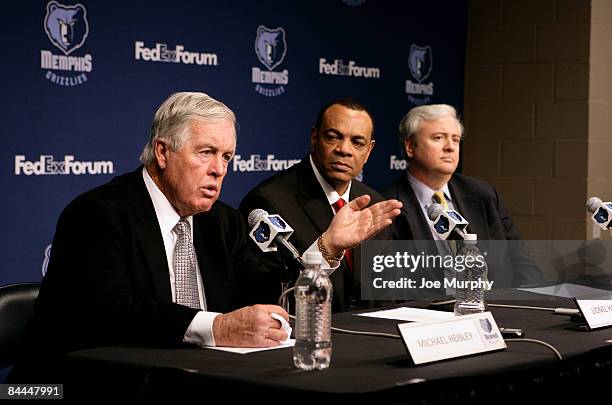 Michael Heisley, Majority Owner of the Memphis Grizzlies, Lionel Hollins, Head coach of the Memphis Grizzlies and Chris Wallace, General Manager of...