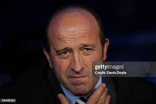 534 Coach Miguel Angel Lotina Stock Photos, HighRes Pictures, and