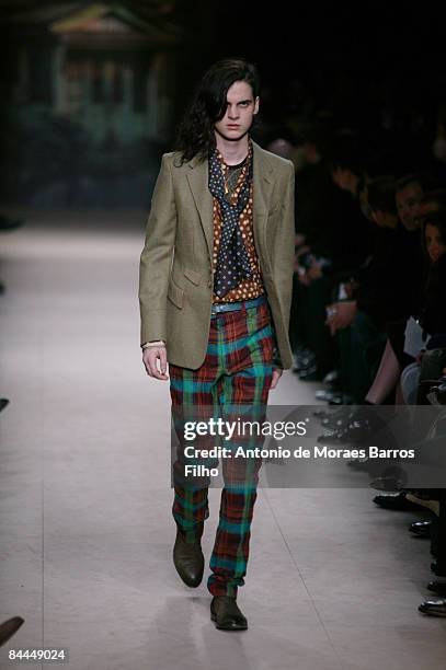 Model walks the runway at the Paul Smith fashion show during Paris Fashion Week Menswear Autumn/Winter 2009 at Couvent des Cordeliers on January 25,...