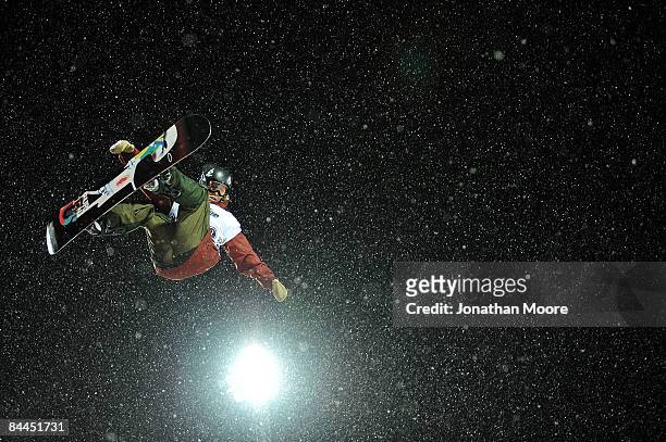 Kevin Pearce of Norwich, Vermont competes in the Men's Snowboard Superpipe on his way to winning the silver during Winter X Games Day 4 on Buttermilk...