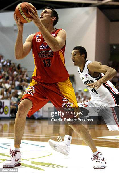 Chris Anstey of the Tigers drives to the basket during the round 20 NBL match between the Melbourne Tigers and the South Dragons held at the State...