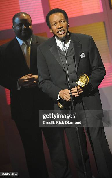 Johnathan Roberts receives award at the 17th Annual Trumpet Awards at the Cobb Energy Performing Arts Centre on January 25, 2009 in Atlanta, Georgia.