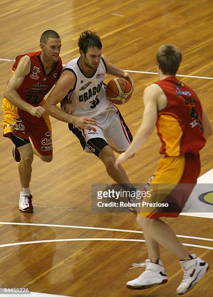 Mark Worthington of the Dragons drives to the basket during the round 20 NBL match between the Melbourne Tigers and the South Dragons held at the...
