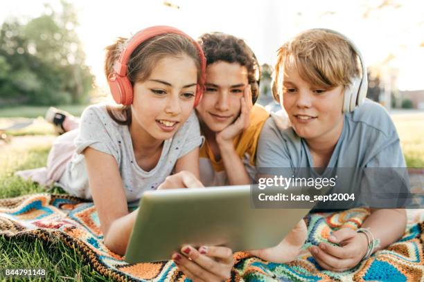 kids having fun - 12 13 years stock pictures, royalty-free photos & images