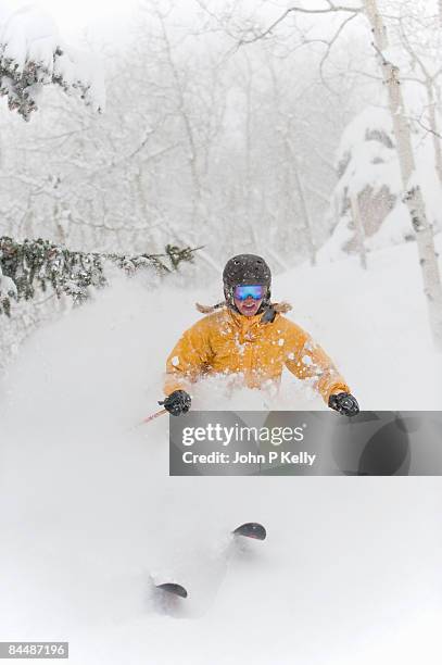 powder skiing - mt aspen stock pictures, royalty-free photos & images