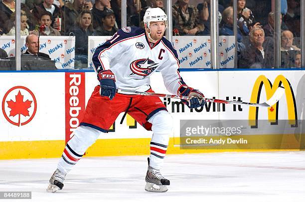 Rick Nash of the Columbus Blue Jackets watches the puck during a game against the Edmonton Oilers at Rexall Place on January 20, 2009 in Edmonton,...