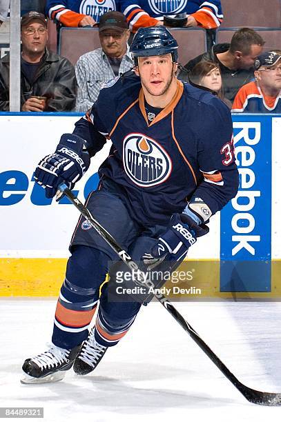 Steve MacIntyre of the Edmonton Oilers warms up before a game against the Columbus Blue Jackets at Rexall Place on January 20, 2009 in Edmonton,...