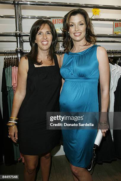 LIz Lange and Bridget Moynahan