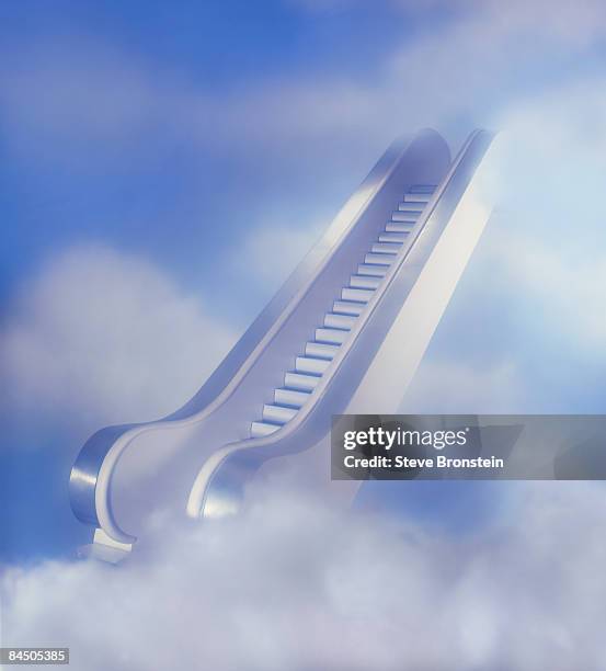 escalator in sky - 天国　階段 ストックフォトと画像