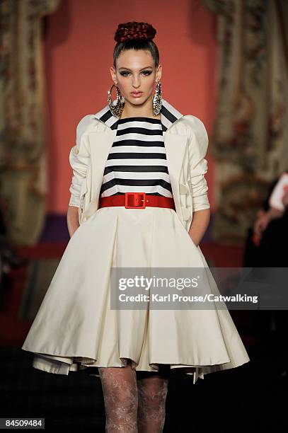 Model walks the runway at the Christian Lacroix fashion show during Paris Fashion Week Haute Couture Spring/Summer 2009 on January 27, 2009 in Paris,...