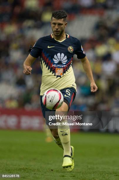 Guido Rodriguez of America drives the ball during the 8th round match between America and Veracruz as part of the Torneo Apertura 2017 Liga MX at...