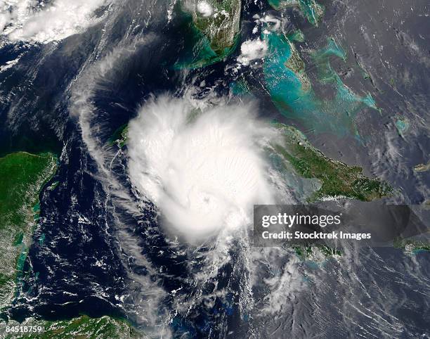 hurricane charley. august 12, 2004 at 15:55 utc - eye of the storm stock pictures, royalty-free photos & images