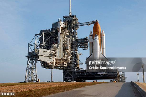 space shuttle discovery - launch pad fotografías e imágenes de stock