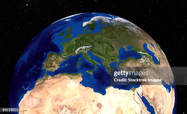 blue marble next generation seasonal landcover. - arabian peninsula fotografías e imágenes de stock