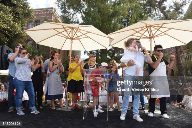 Caroline Styne, David Lentz, Suzanne Goin, Alex's Lemonade Stand Foundation Co-Executive Directors JJay Scott and Liz Scott, Jane Kimmel, Jimmy...