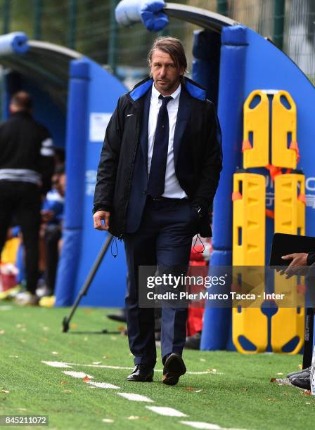 Head Coach of FC Internazionale U19, Stefano Vecchi looks during the Serie A Primavera match between FC Internazionale U19 and Udinese Calcio U19 at...