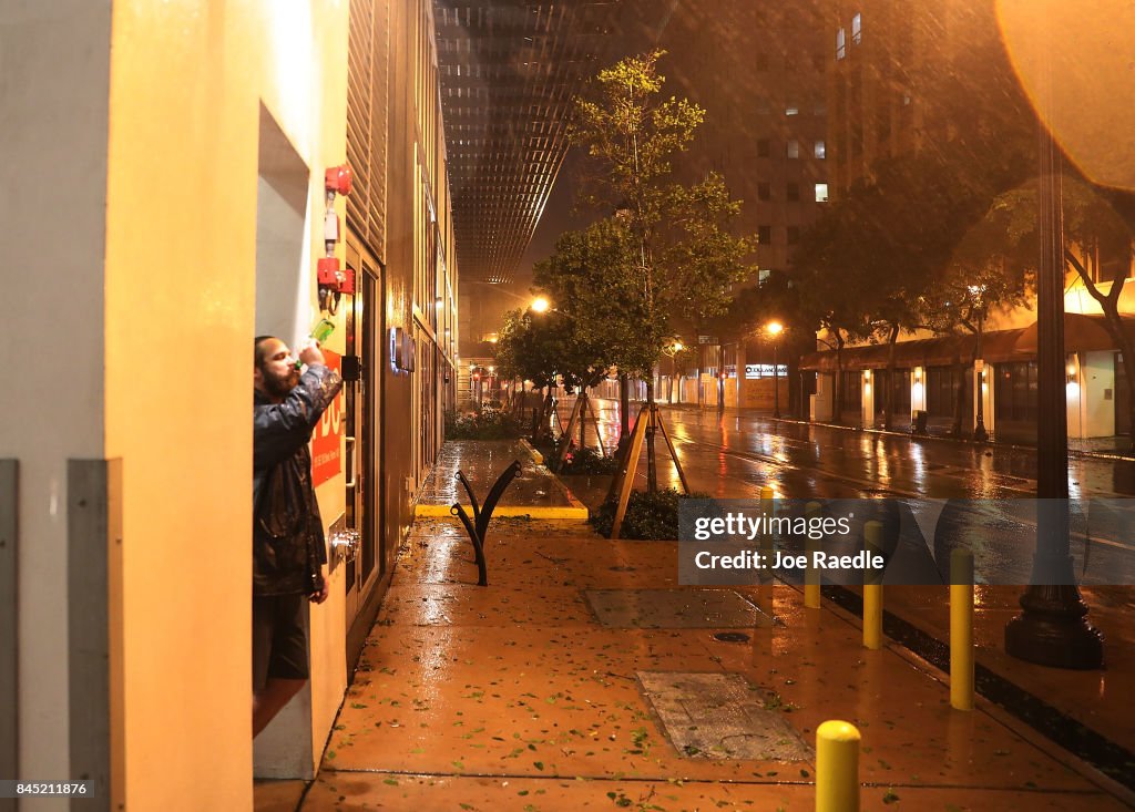 Powerful Hurricane Irma Slams Into Florida