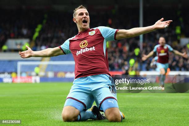Chris Wood of Burnley celebrates after scoring his sides first goal during the Premier League match between Burnley and Crystal Palace at Turf Moor...