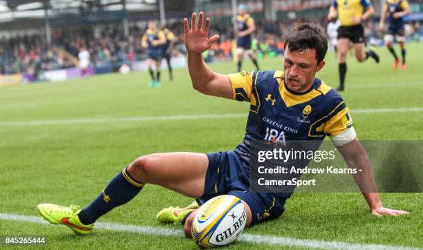 Worcester Warriors' Jonny Arr follows the ball safely into touch during the Aviva Premiership match between Worcester Warriors and Wasps at Sixways...