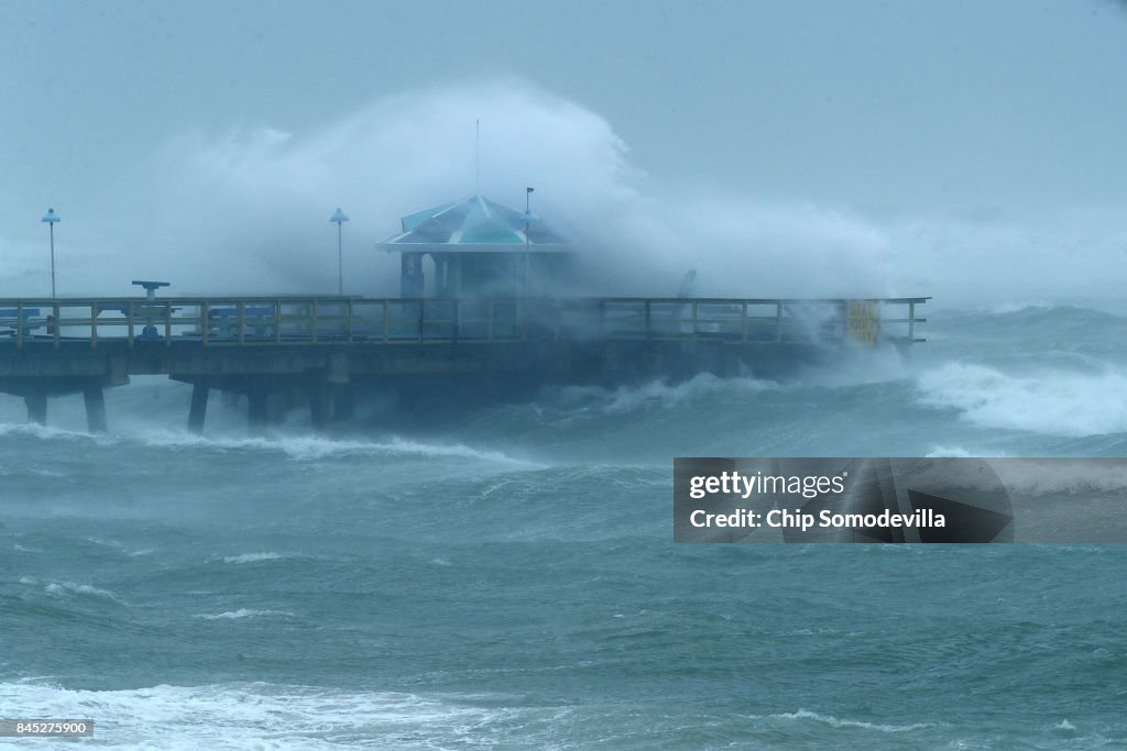 Powerful Hurricane Irma Slams Into Florida