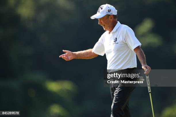 Larry Nelson of the United States reacts during the final round of the Japan Airlines Championship at Narita Golf Club-Accordia Golf on September 10,...