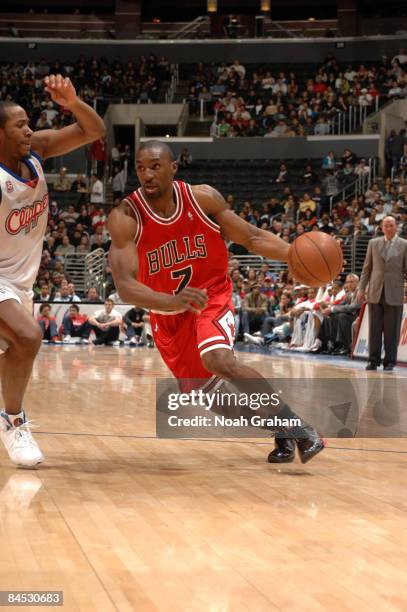 Ben Gordon of the Chicago Bulls drives against Fred Jones of the Los Angeles Clippers at Staples Center January 28, 2009 in Los Angeles, California....