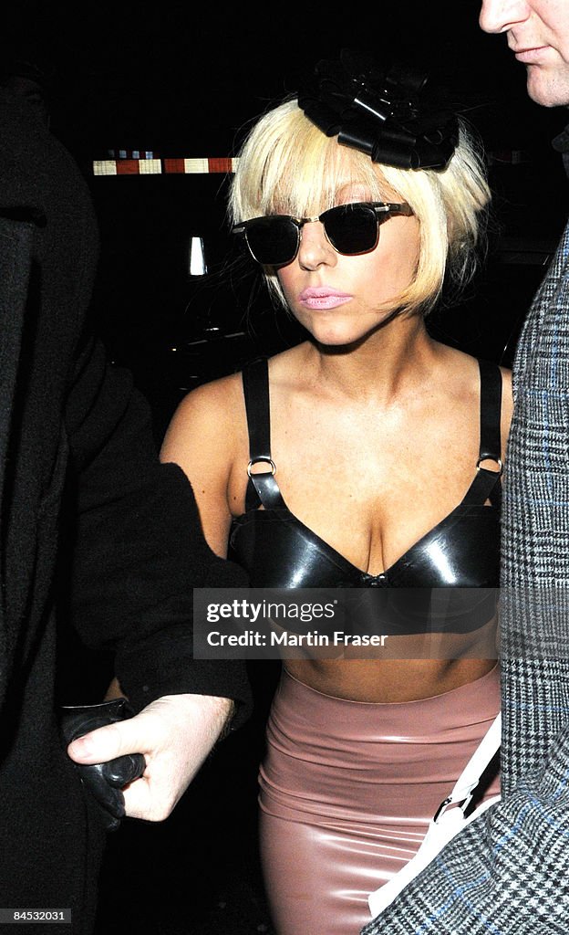 Celebrity Sightings in London - January 28, 2009