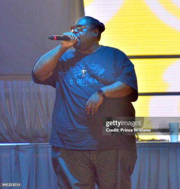 Eight D Rapper 307 8ball Rapper Stock Photos, High-Res Pictures, and Images - Getty Images