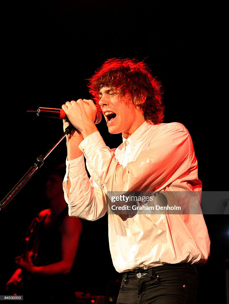 Johnny Razorlight Q Johnny Borrell of the band Razorlight performs on stage at The Metro ...