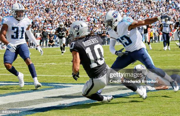 Seth Roberts of the Oakland Raiders scores a touchdown against the Tennessee Titans during the second half at Nissan Stadium on September 10, 2017 in...