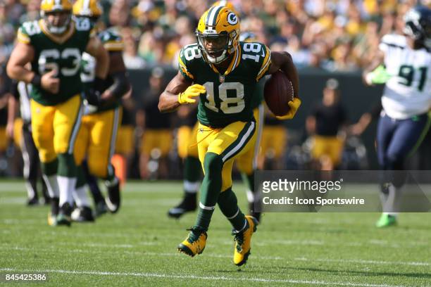 Green Bay Packers wide receiver Randall Cobb runs during a game between the Green Bay Packers and the Seattle Seahawks at Lambeau Field on September...