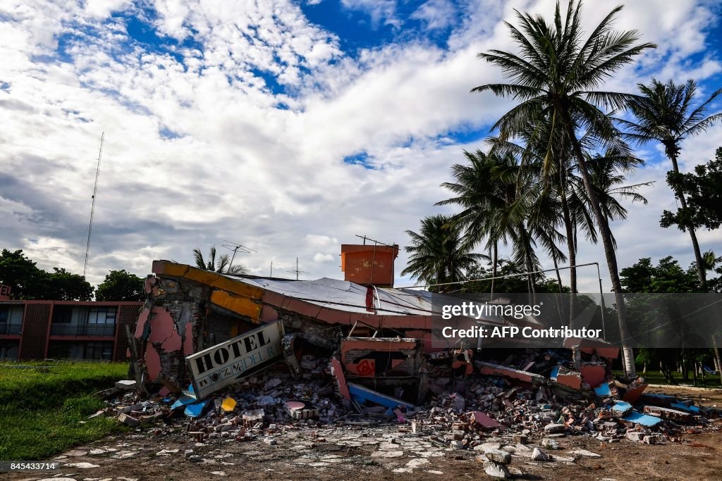 TOPSHOT-MEXICO-QUAKE-AFTERMATH