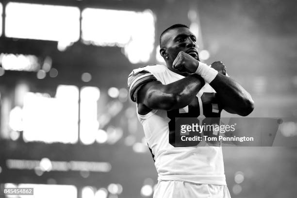 Dez Bryant of the Dallas Cowboys prepares to take on the New York Giants at AT&T Stadium on September 10, 2017 in Arlington, Texas.
