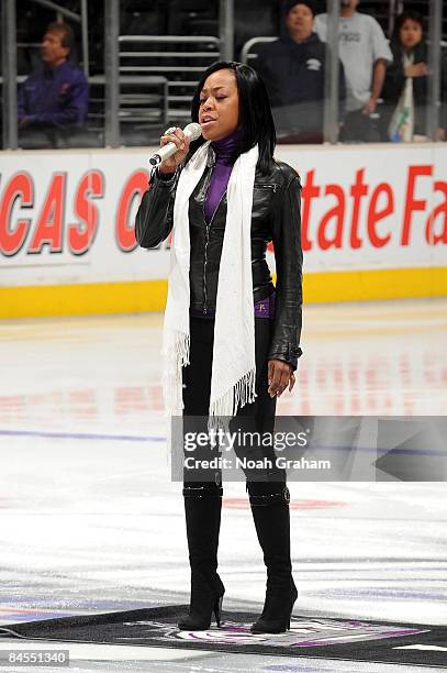 Tichina Arnold who plays Rochelle in the television series "Everybody Hates Chris", sings the national anthem before the game between the Los Angeles...