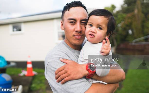 families from new zealand. - pacific islander stock pictures, royalty-free photos & images