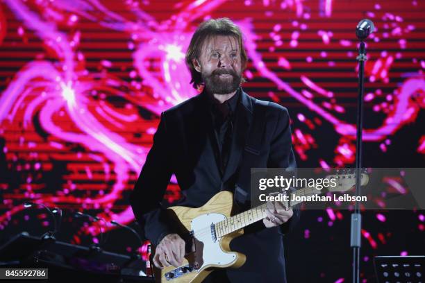 Ronnie Dunn performs during the Closing Night Gala at Cinecittà as part of the 2017 Celebrity Fight Night in Italy Benefiting The Andrea Bocelli...