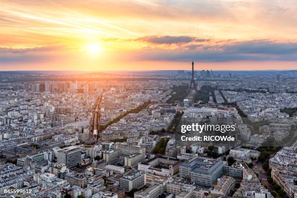 eiffel tower from montparnasse - arc de triomphe aerial view stock-fotos und bilder