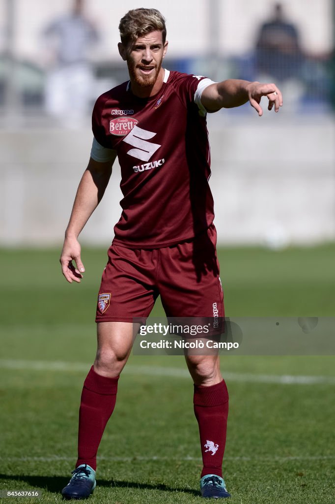Ansaldi Cristian Ansaldi gestures during the Torino FC training. Cristian ...