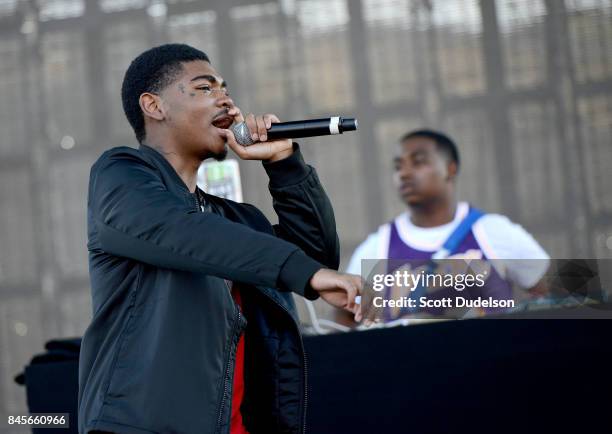Sob Rapper Yhung To Photos and Premium High Res Pictures - Getty Images