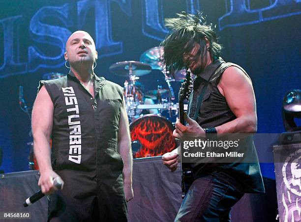 Disturbed Signer 1,611 Draiman Stock Photos, High-Res Pictures, and Images - Getty Images