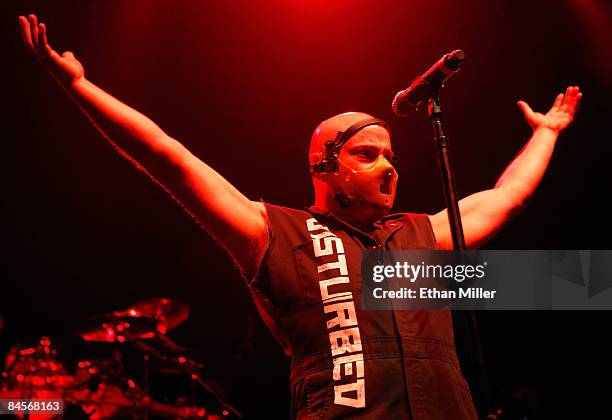 Disturbed Signer 1,611 Draiman Stock Photos, High-Res Pictures, and Images - Getty Images